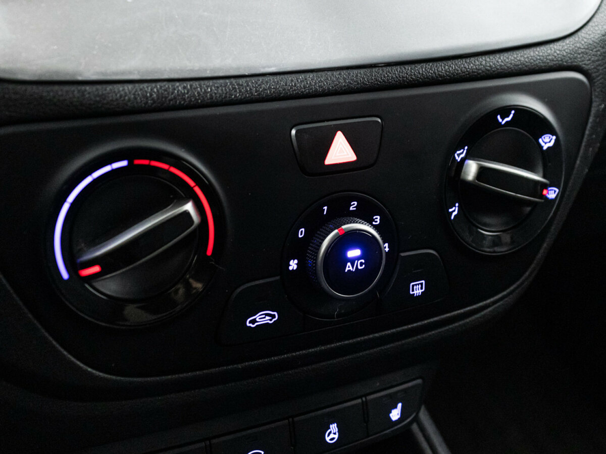 Hyundai Solaris II, 2018 Фото №17