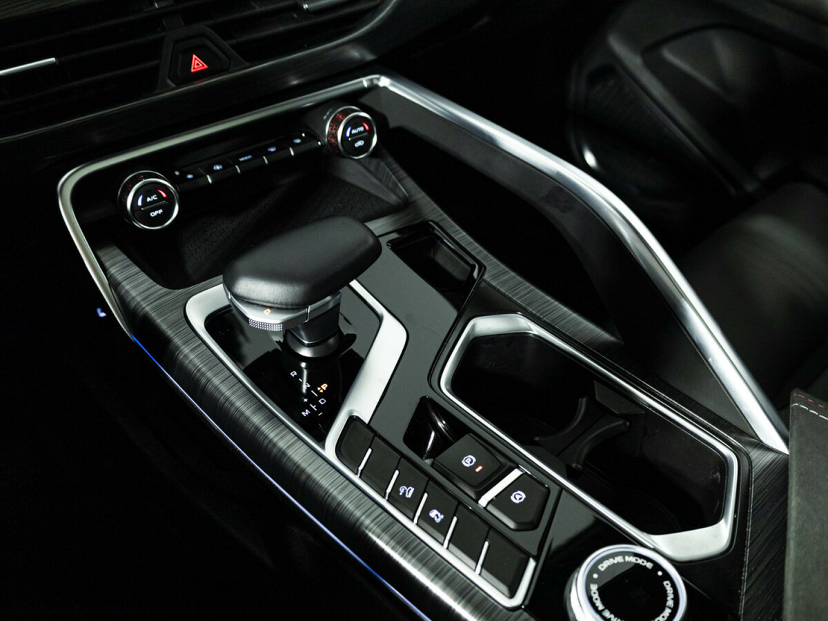 Geely Tugella I Рестайлинг, 2023 Фото №19