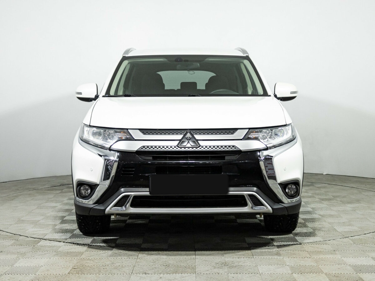 Mitsubishi Outlander III Рестайлинг 3, 2018 - 63 107 км. | Фото №2