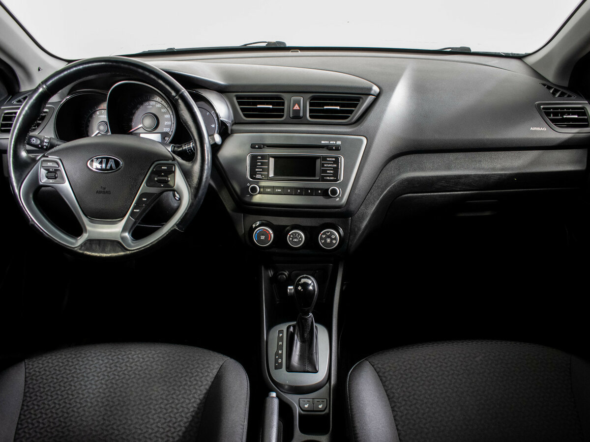 Kia Rio III Рестайлинг, 2015 Фото №11