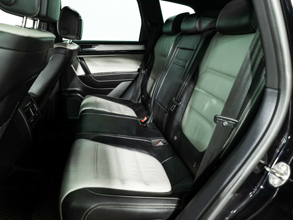 Volkswagen Touareg II Рестайлинг, 2017 - 183 000 км. | Фото №8